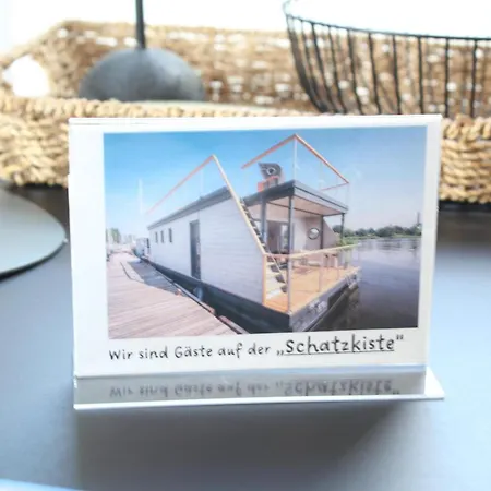 Holiday home Hausboot Schatzkiste