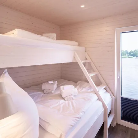 Holiday home Hausboot Schatzkiste Fehmarn
